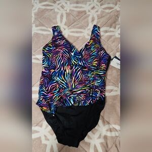 Longitude Swimwear Bathing Swim suit Size 16 Slimming tummy control